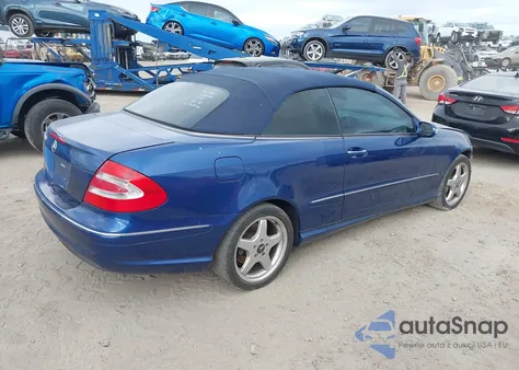 2004 Mercedes-Benz Clk 500 z USA, uszkodzony, nr VIN WDBTK75G64T023470